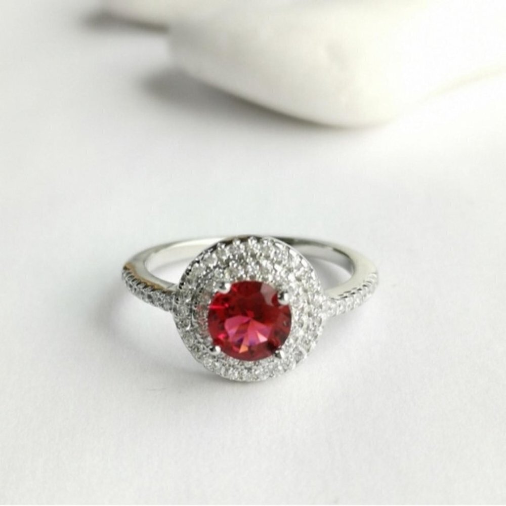 Ruby CZ Halo ring  in sterling silver size 6 🆕